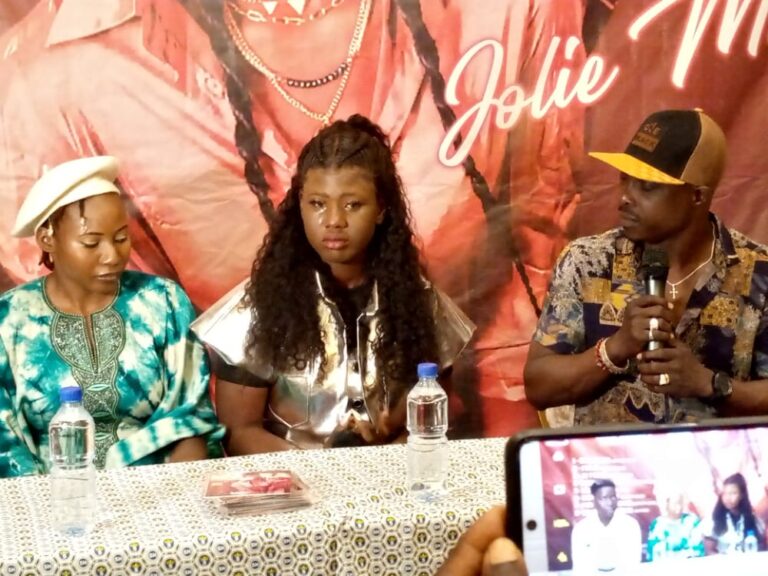 Burkina Musique : « Jolie Mara» 1er album de l’artiste chanteuse burkinabè Rasmata Sorgho alias Mara