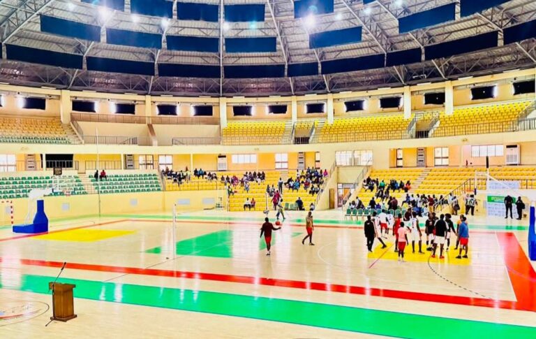 Burkina Infrastructures : le nouveau parquet du Palais des Sports de Ouaga 2000 inauguré